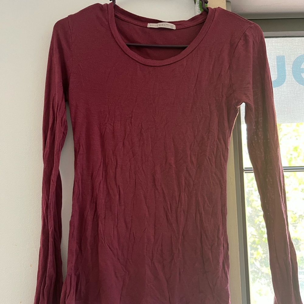 Women's Burgundy Long Sleeve Top